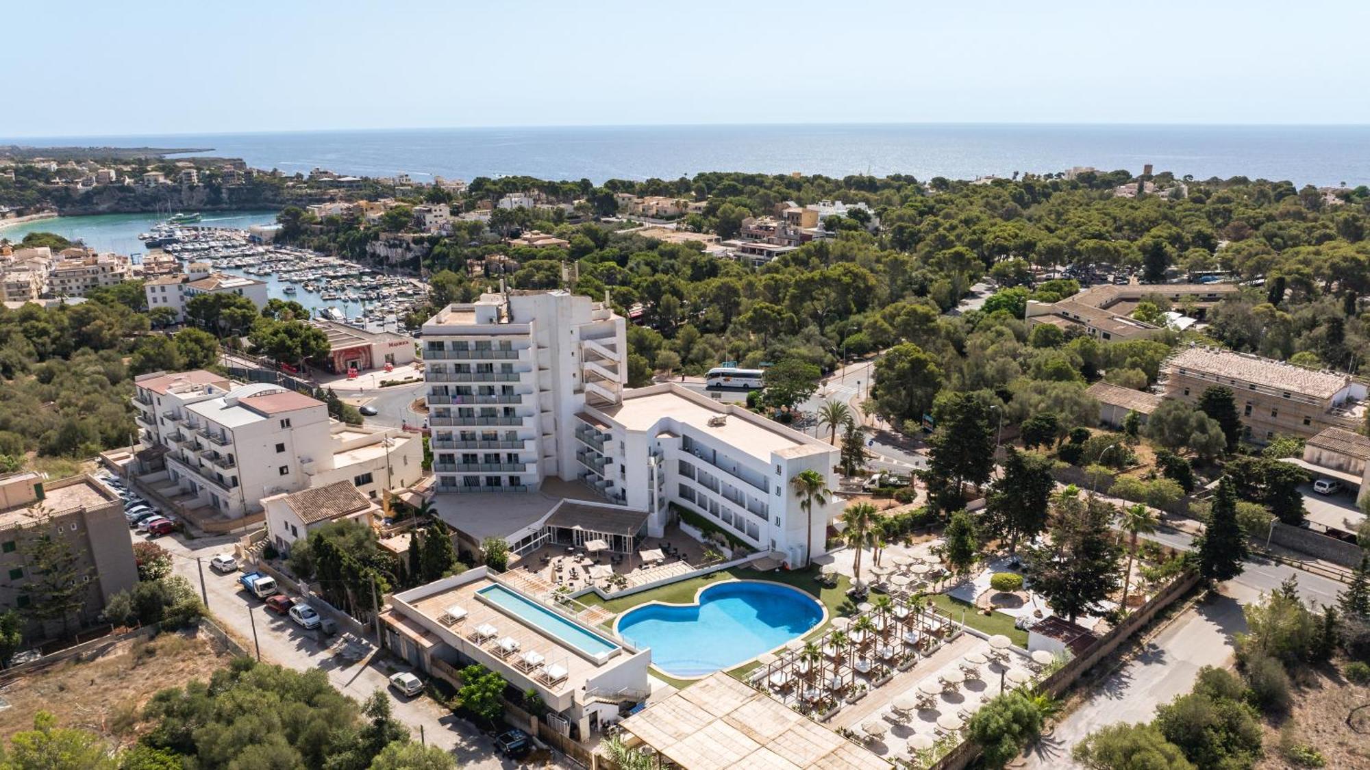 Hotel Ankaa - Adults Only Porto Cristo Exterior photo