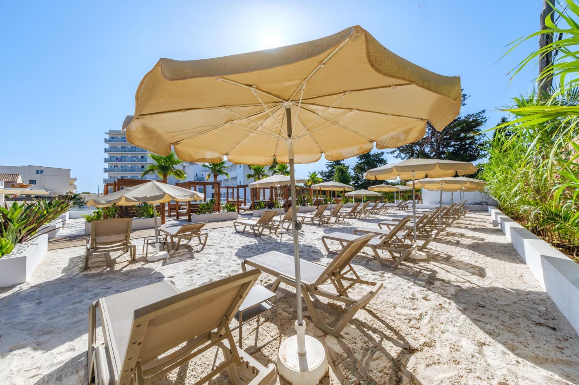 Hotel Ankaa - Adults Only Porto Cristo Exterior photo